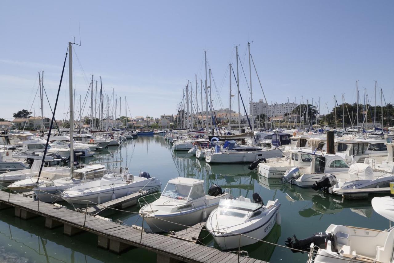 Un Appartement Sur La Marina De St-Gilles سانت جيل كروا دي فيي المظهر الخارجي الصورة